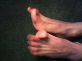 Meka красный ногти на пальцах ног 2013 ут 1