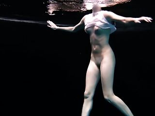 подводный гибкий гимнастические