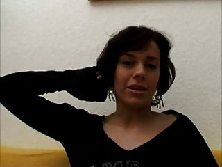 немецкий порнозвезда Jaqueline (черная дама) в начале клипа