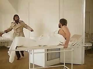 Infirmieres Tout Faire (1979)